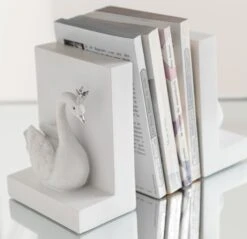 Serre-livre En Résine Blanc Cygne Abel - Lot De 2 -AMSCAN Soldes Magasin serre livre en resine blanc cygne abel lot de 2 5400924161897 1336783